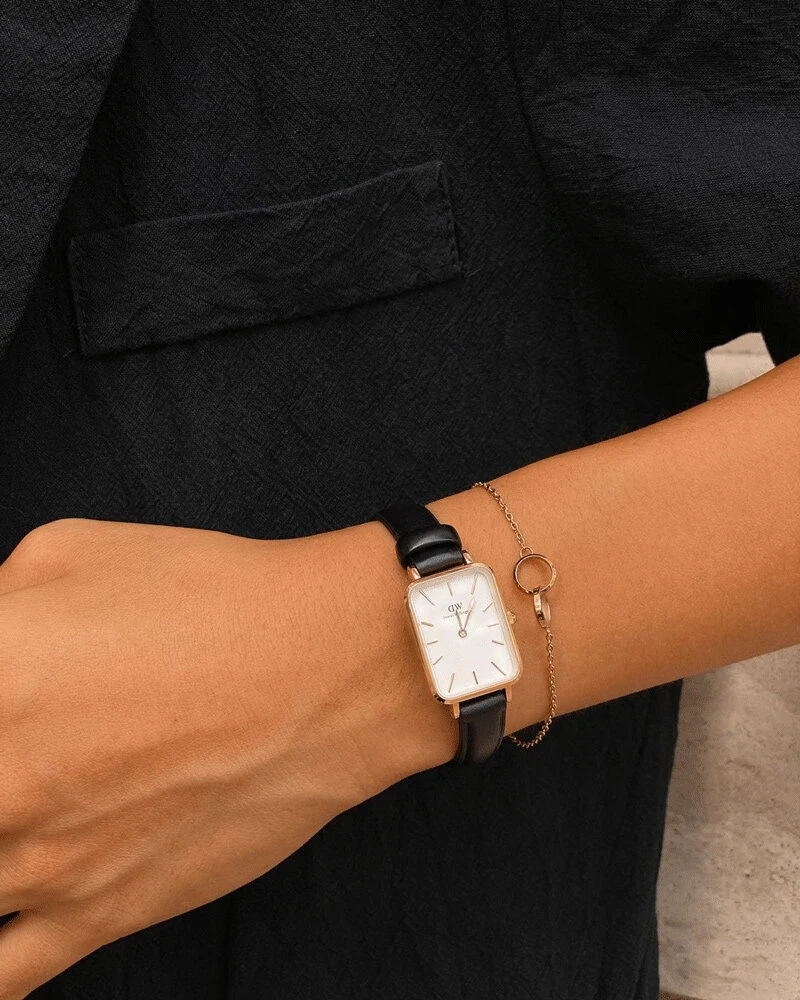 DANIEL WELLINGTON MOTERIS LAIKRODIS DW00100434 – Quadro Pressed Sheffield Gold 32mm + DĖŽĖ