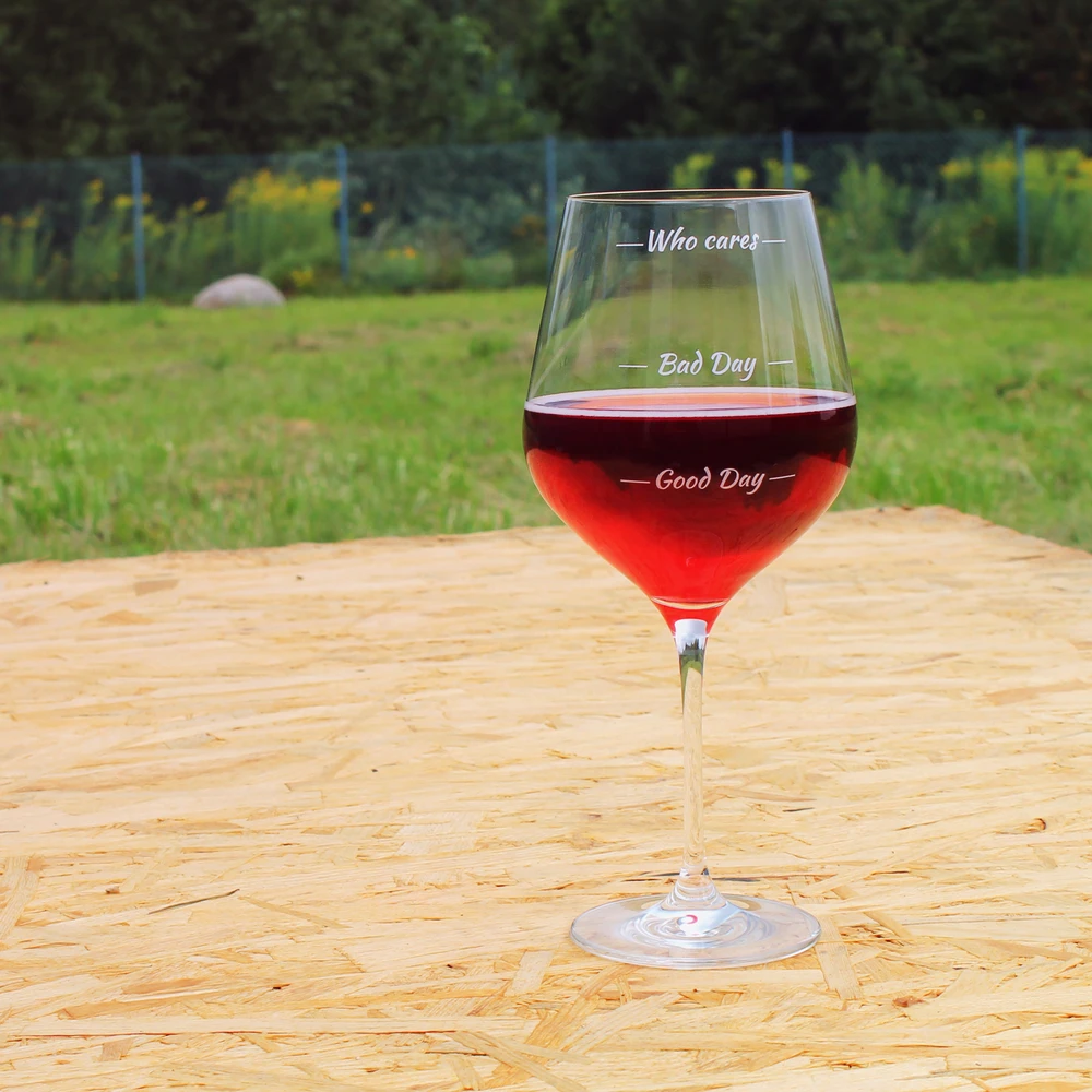 Divinto XXL Vyno taurė "Who cares" (860ml)