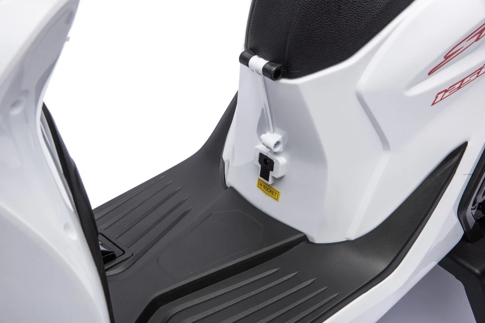 Elektrinis motoroleris Honda SH125i su LED šviesomis ir Bluetooth, vaikams nuo 3 metų, juodas