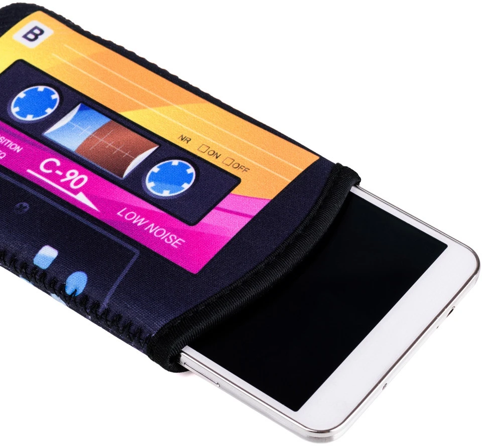 Gadget Factory Neopreninis telefono dėklas su kasetės atvaizdu