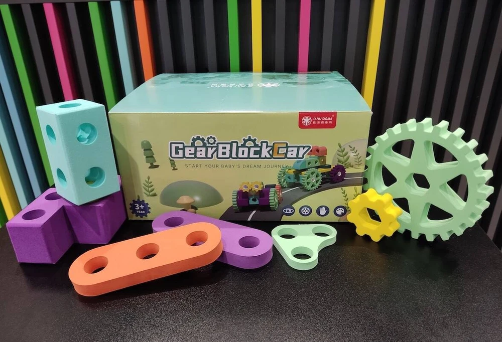Gearjoy Dideli minkšti konstruktoriaus kiti su plastikiniais jungtimis, vaikams nuo 3 metų, 77 detalės