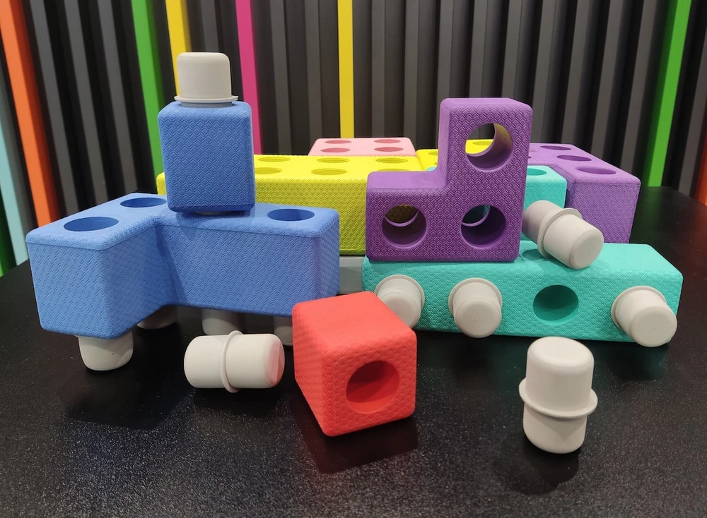 Gearjoy Dideli putplasčio Tetris kaladėlių rinkinys vaikams nuo 3 metų, 45 elementai