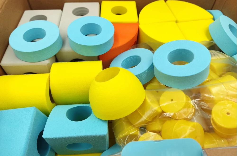 Gearjoy Dideli putų konstruktoriaus rinkinys su 67 detalėmis, vaikams nuo 3 metų, transporto priemonės, spalvotas