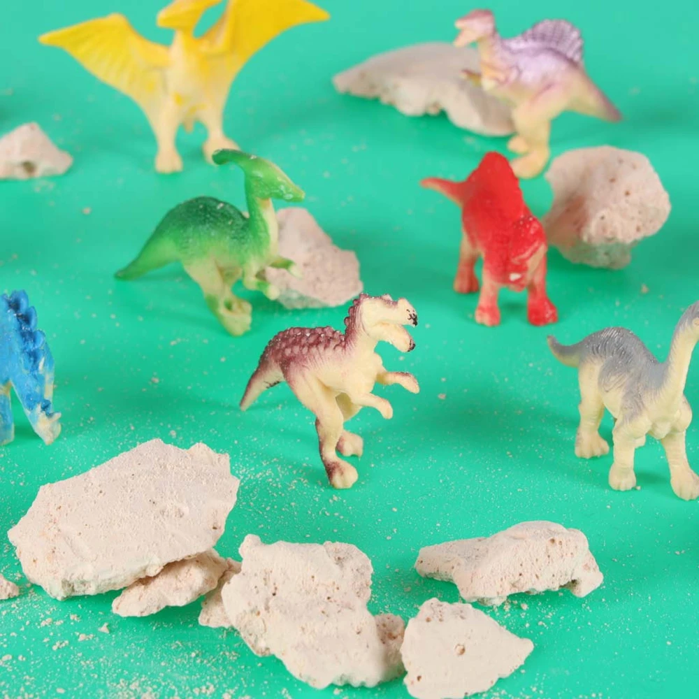 Ikonka KIK archeologinis dinozaurų kasinėjimo kiaušinis XL, 12 figūrėlių