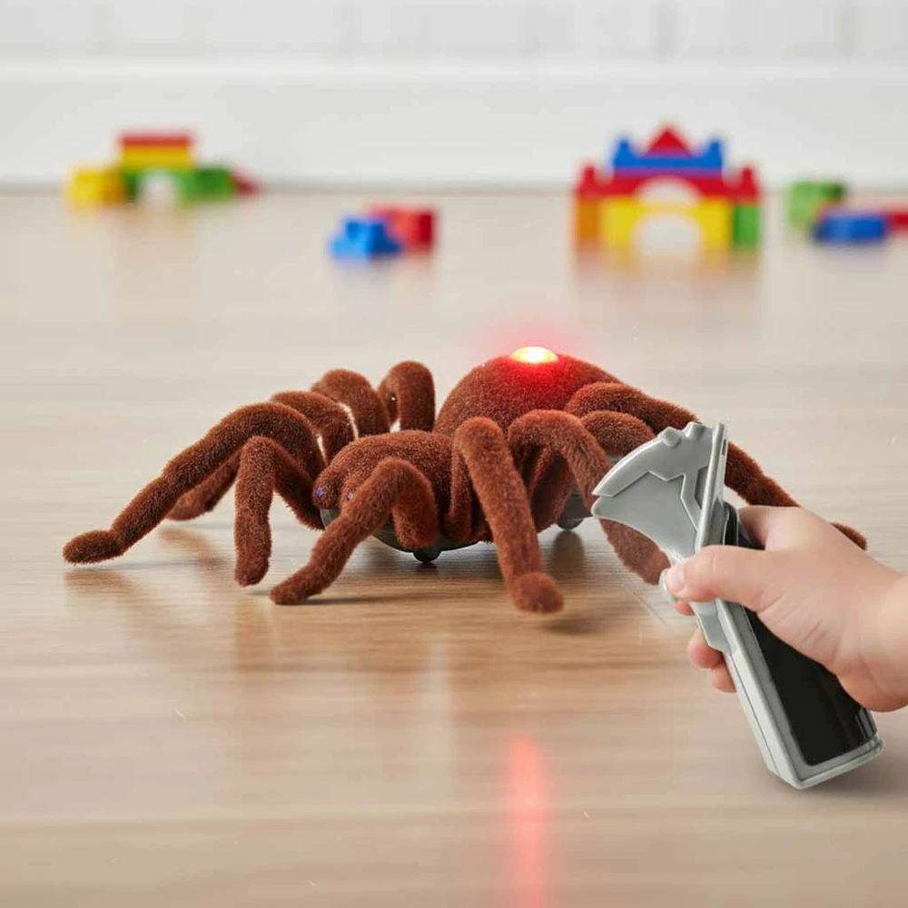 KIK Nuotoliniu būdu valdomas TARANTULA voras + PILOTAS