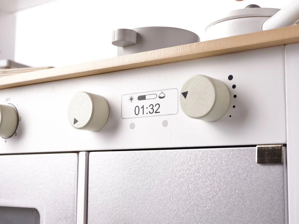 Black & Decker Vaikiška medinė virtuvė MDF MODERN CLASSIC+ priedai