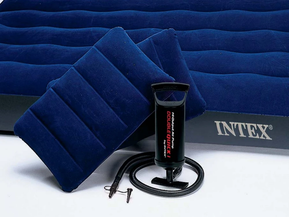 Pripučiamas čiužinys 203x152x22 cm su stūmokliniu pompa INTEX 68765