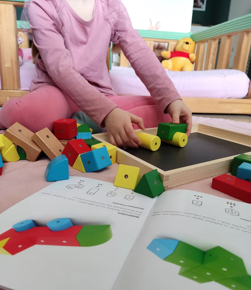 Medinė magnetinė WABI PAD dėklas kūrybiniam žaidimui su kaladėlėmis, vaikams nuo 3 metų