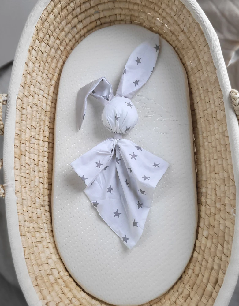 My Sweet Baby Minkštas medvilninis pledas kūdikiui su zuikučio figūra, pilkas su žvaigždutėmis