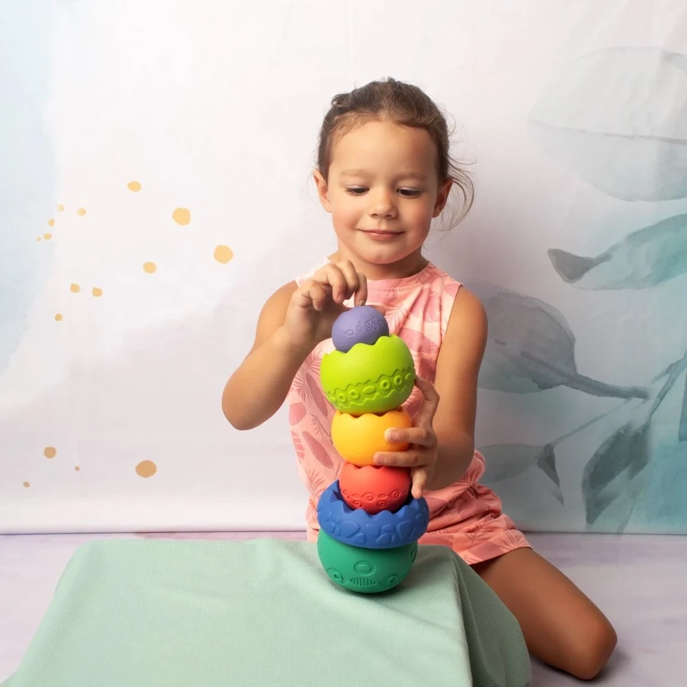 Mom's Care Švelni jutiminė piramidė pastelė 0m+ ZA4489