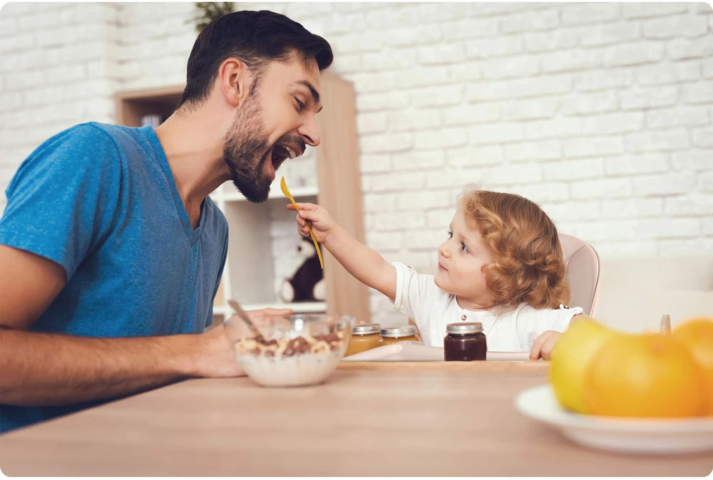 Maitinimo kėdutė Nukido Tilo, rožinė, 3 in1