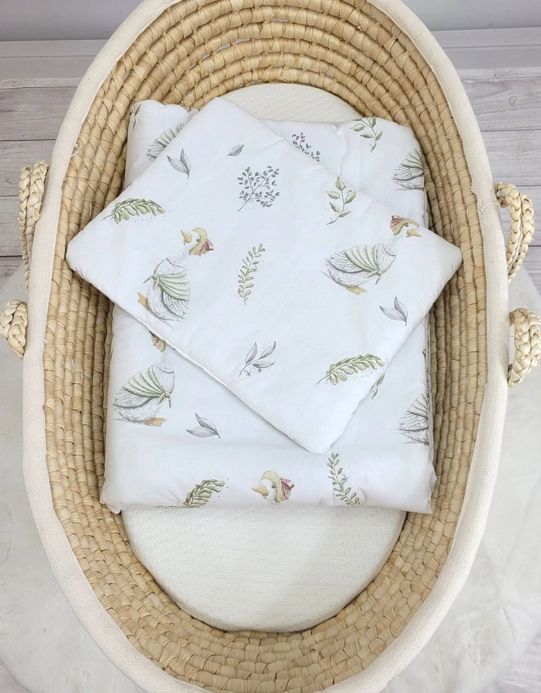 Bobono Kūdikio patalynės komplektas su žąselėmis 75x100 cm iš medvilnės NEWBORN