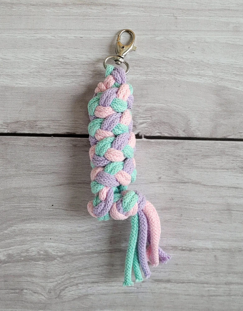Super Hobby Horse Pavadėlis hobi arkliukui dvigubas – mėtų, violetinis, šviesiai rožinis