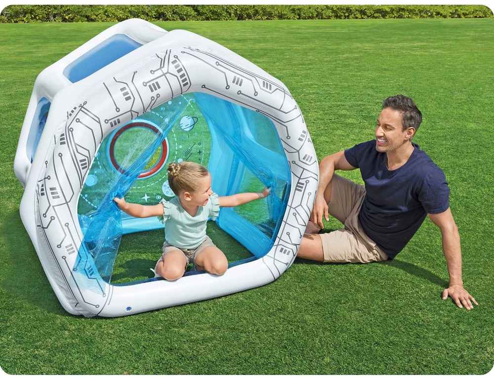 Pripučiamoji žaidimų aikštelė „Kosminė stotis“ Bestway 52632