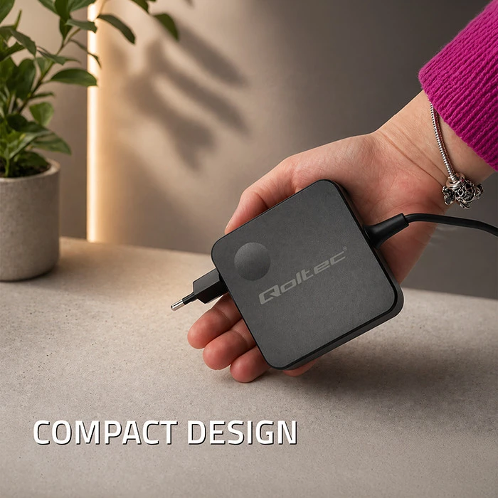 Qoltec 100W GaN Super Fast | USB-C PD | 5-20V | 3-5A | Nešiojamas kompiuteris | MacBook | Išmanusis telefonas | + kabelis 1.8m