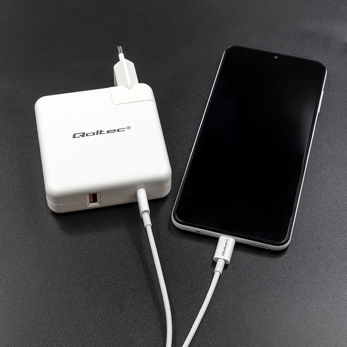 QOLTEC 51710 maitinimo įkroviklis GaN Fast 108W 5 20V 3 4.7A USB C Baltas