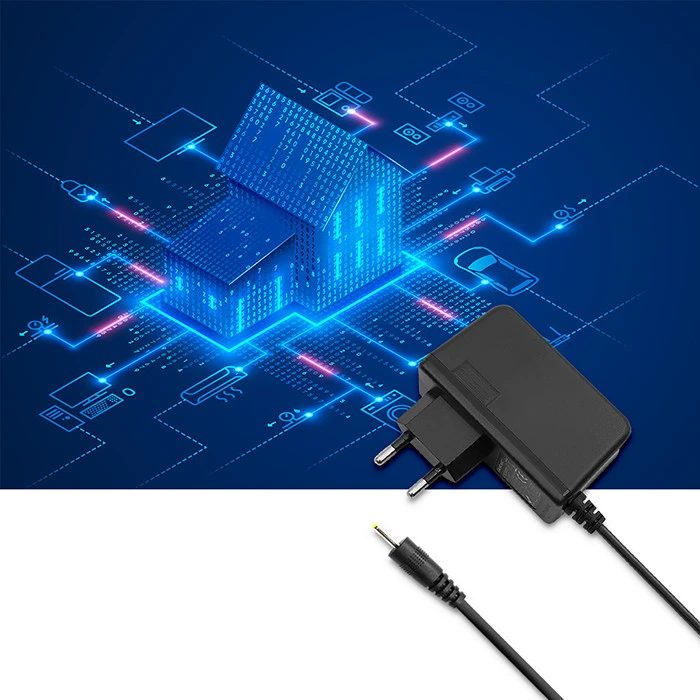 QOLTEC 50003 Qoltec kintamosios srovės adapteris 15W 5V 3A 2,5 0,7