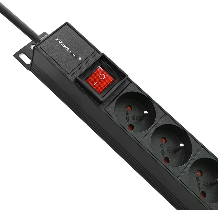 Aliumininis maitinimo juostelė pdu skirtas stovo 16a 16 x prancūzų vertikalus 18 m Qoltec