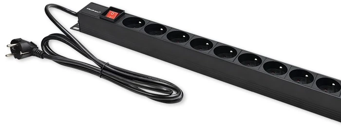 Aliumininis maitinimo juostelė pdu skirtas stovo 16a 16 x prancūzų vertikalus 18 m Qoltec