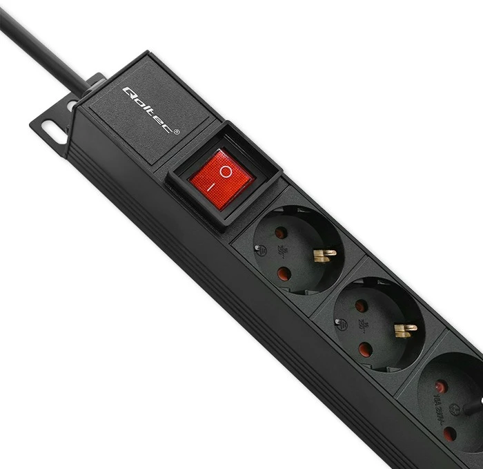 Aliuminio maitinimo juostelė šaltinis skirtas stovo 16a 16 x schuko vertikalus 18 m Qoltec