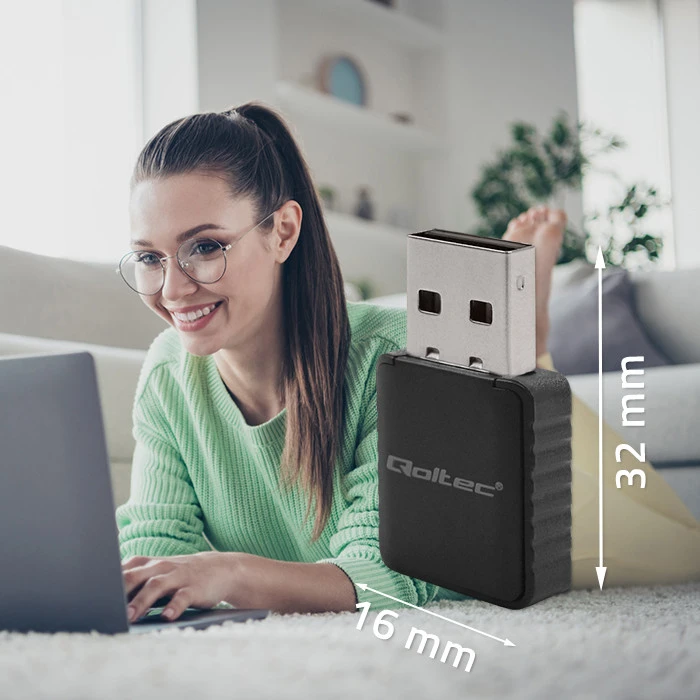 Qoltec 56988 Wireless Itin greitas DUAL mini WiFi adapteris 2 x 2dBi AC standartas | USB 3.0 | 1300 Mbps