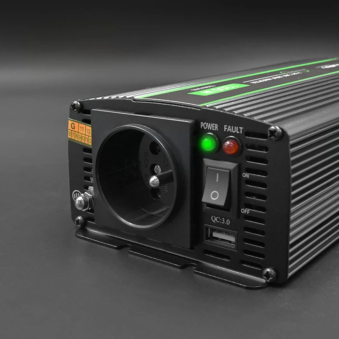 QOLTEC 51937 grynos sinusinės bangos keitiklis, monolitinis / 600 W / 1200 W / 24 V–230 V