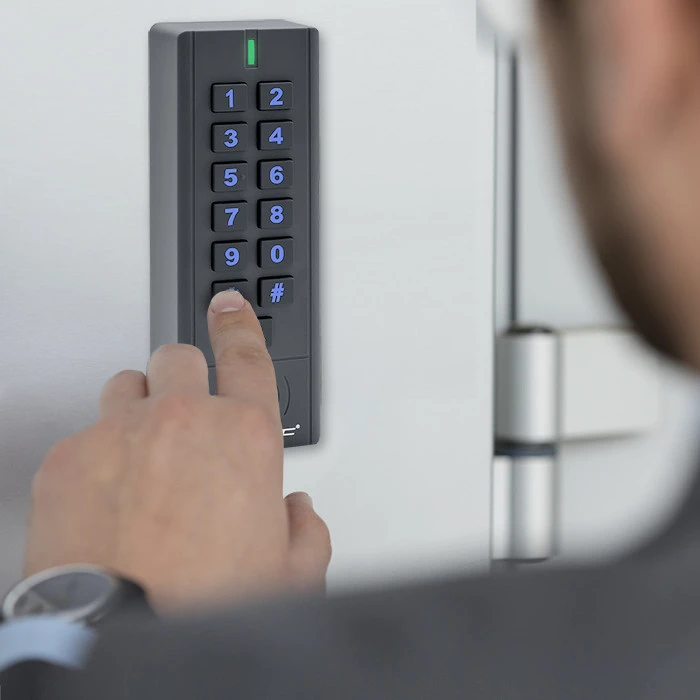 QOLTEC 52441 Kodinė spyna HYPERION su RFID skaitytuvu Kodų kortelės rakto pultelis IP68 EM