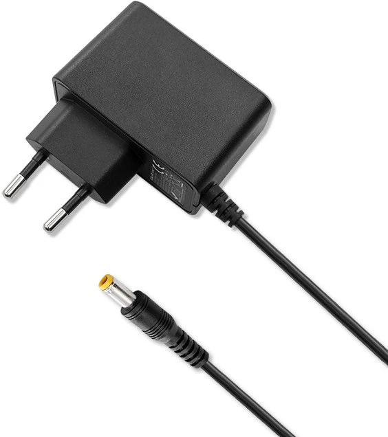 QOLTEC 52403 Kištukinis maitinimo adapteris PREMIUM 9W / 9V / 1A / 5,5x2,5