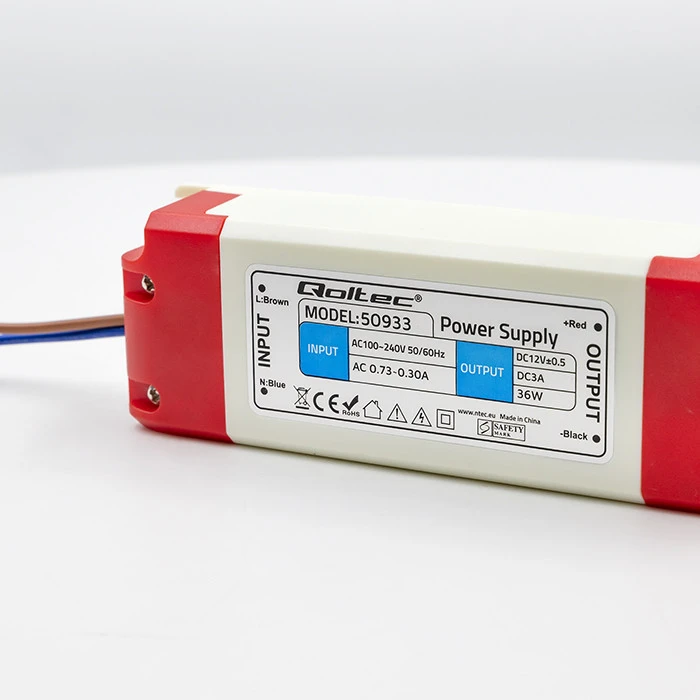 QOLTEC 50933 Qoltec Impulse maitinimo šaltinis | IP20 | 100V-240V | 36W | 12V | 3A