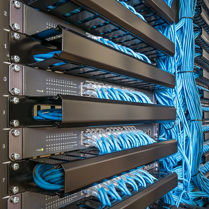QOLTEC 54504 M16 tvirtinimo komplektas stelažams / 50vnt
