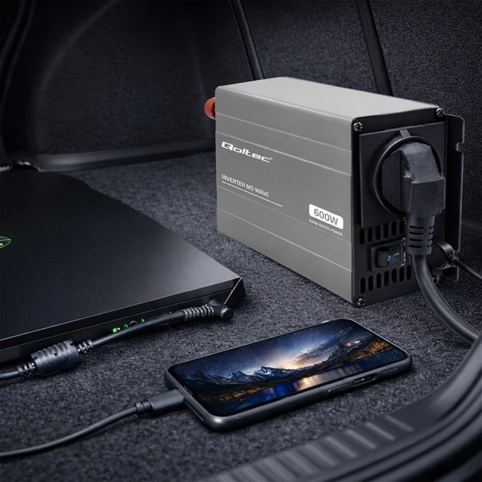 Qoltec MS Wave | 12 V - 230 V | 300/600 W | USB