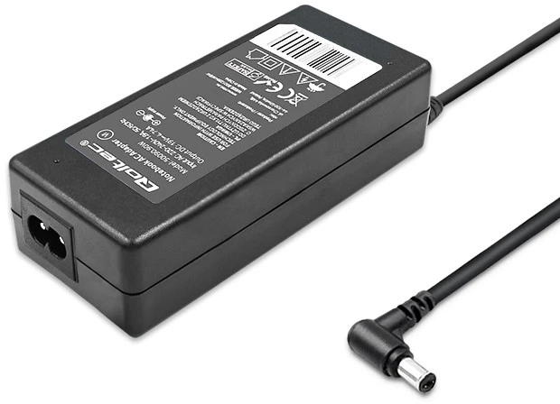 QOLTEC 50090 Nešiojamas kompiuteris AC power adapter Toshiba 90W 4.74A 19V 5.5x2.5
