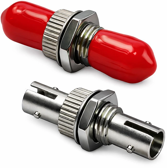 Qoltec Optinio pluošto adapteris ST/UPC Simplex Multimodas