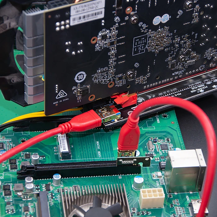 QOLTEC 55508 Riser PCI-E 1x - 16x USB 3.0 ver. 009S Plus SATA / PCI-E 6 pin