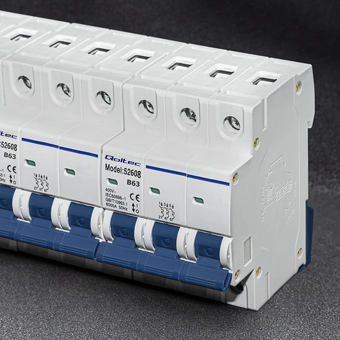 Qoltec Perkrovos grandinės saugiklis B63 63A 3P