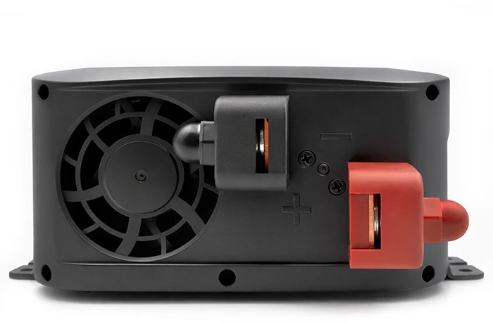 Qoltec Pure Sine Wave | 12V na 230V | 1000/2000W | UPS BYPASS