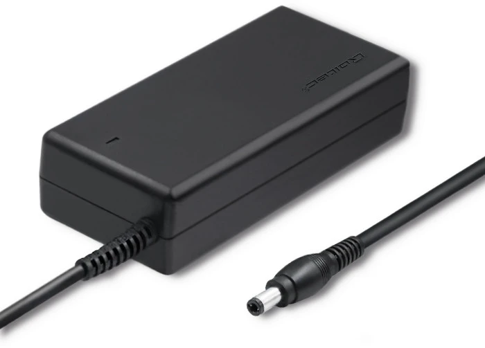 QOLTEC 51107 Universalus kintamosios srovės adapteris 72W 12V 6A 5.5 2.5 + maitinimo laidas