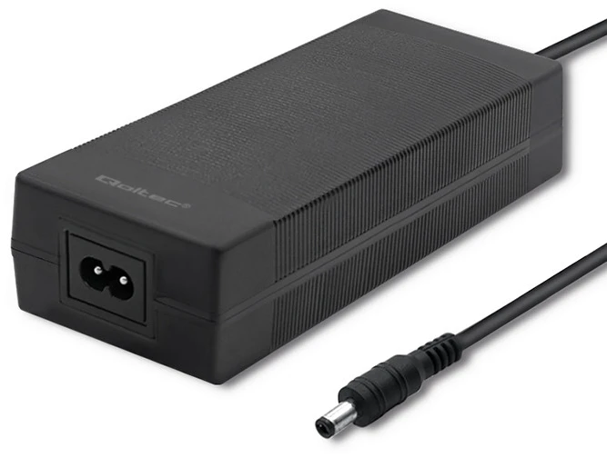 QOLTEC 50794 Stalinio kompiuterio maitinimo šaltinis 96W 24V 4A 5,5x2,5 + maitinimo kabelis