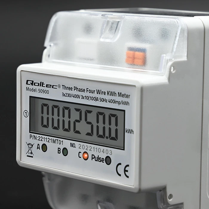 QOLTEC 50900 trifazis elektroninis energijos suvartojimo matuoklis 230V LCD 4P DIN bėgis