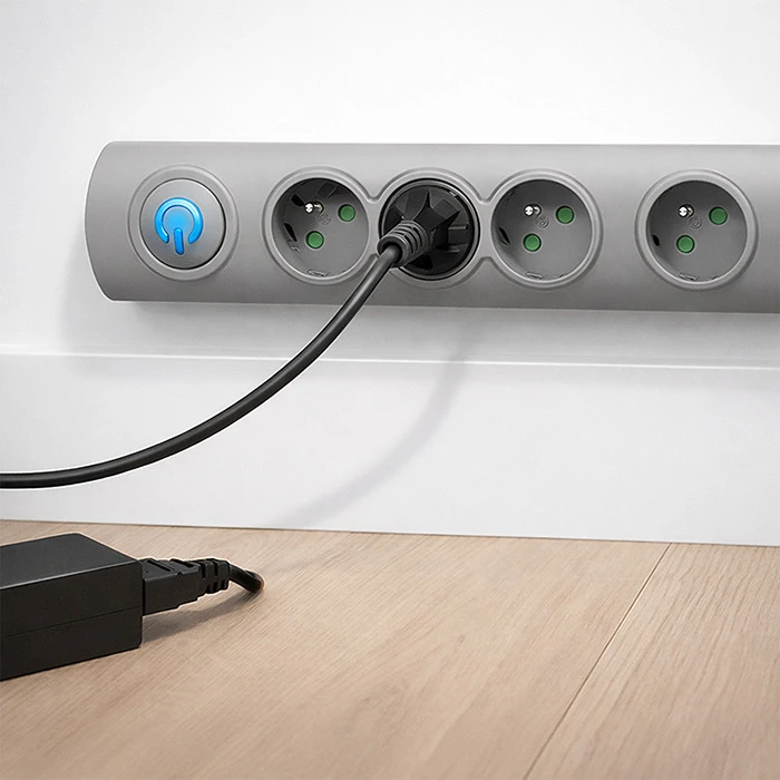 QOLTEC 50163 Apsaugos nuo viršįtampių Quick Switch 4 lizdai pilka 1,5m