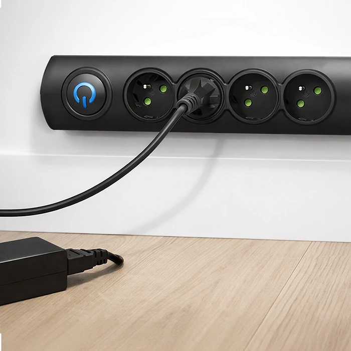 QOLTEC Apsauga nuo viršįtampių Quick Switch 5 lizdai 3m juodas