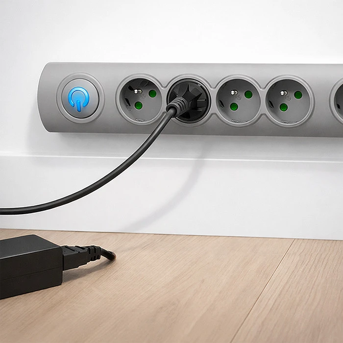 QOLTEC Apsauga nuo viršįtampių Quick Switch 5 lizdai 3m pilka