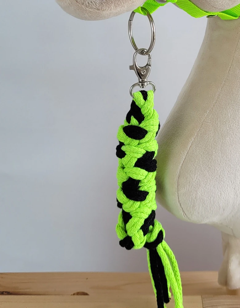 Super Hobby Horse Hobio arklio kantaras su pavadžiu, juodas/neoninis žalias