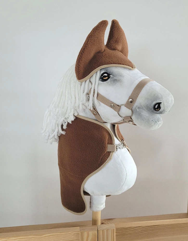 Super Hobby Horse Hobby Horse rinkinys A4 ir A5: rudas flisinis apklotas su ausinėmis