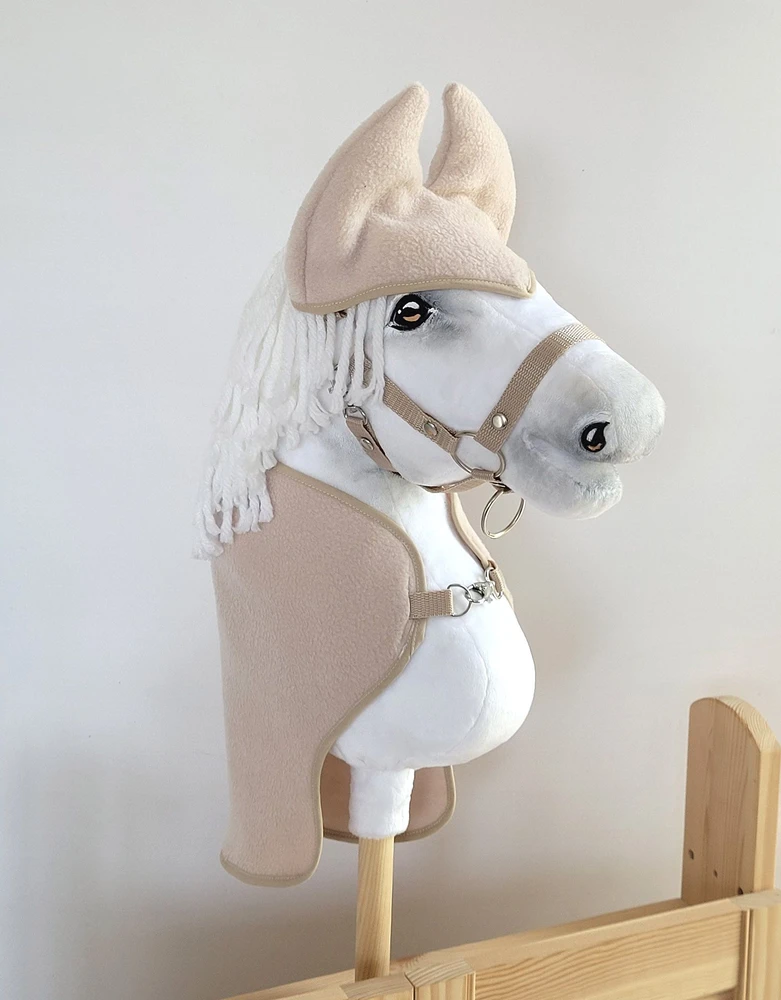 Super Hobby Horse Hobby Horse rinkinys: smėlio spalvos pledas ir ausinukai
