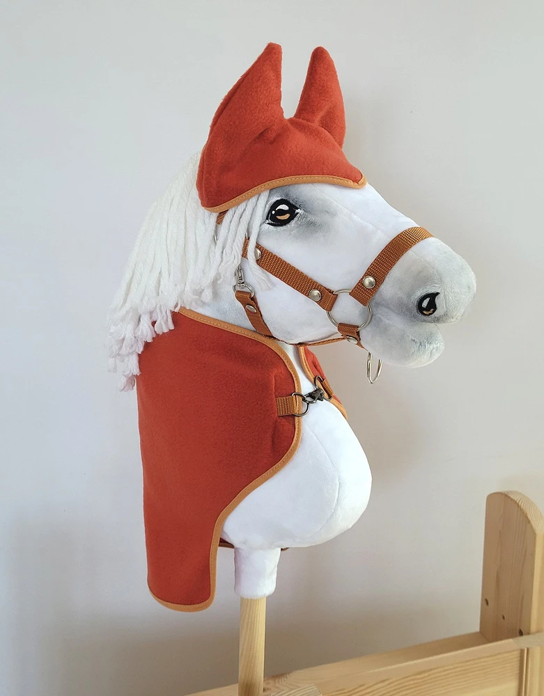 Super Hobby Horse Hobby Horse vilnonis komplektas A4 ir A5: gūnia ir ausinukai ginger spalvos