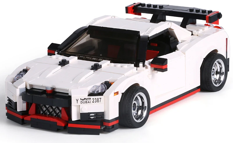Ramiz Konstruktorius Baltas automobilis, 1034 el.