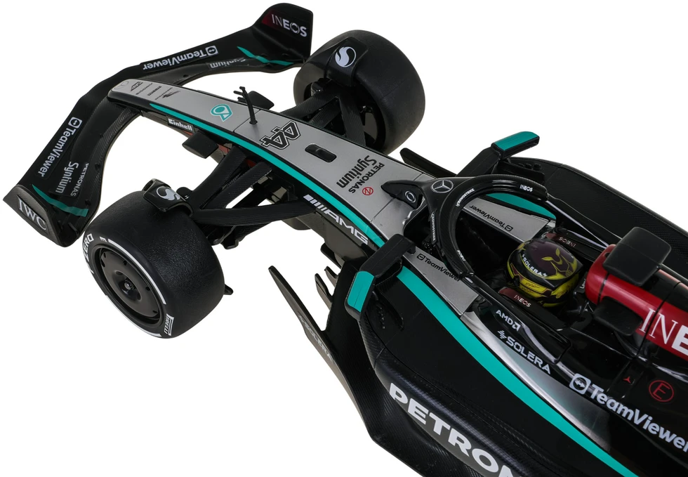 Nuotoliniu būdu valdomas automobilis Mercedes AMG F1 W15 E R/C, mastelis 1:12, Rastar 10250