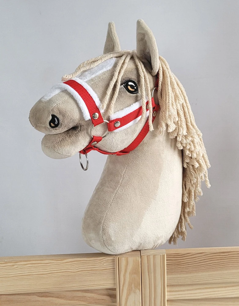 Super Hobby Horse Reguliuojamas kantaras hobi arkliukui A3 raudonas su balta pūkine apdaila