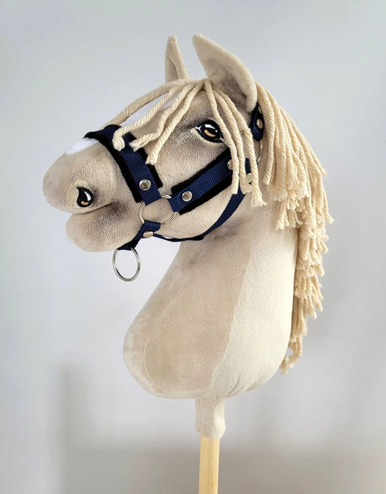 Super Hobby Horse Reguliuojamas kantaras hobi arkliukui – tamsiai mėlynas su juoda pūkine apdaila